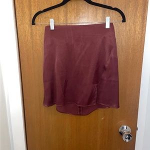 Aritzia size 2 satin skirt